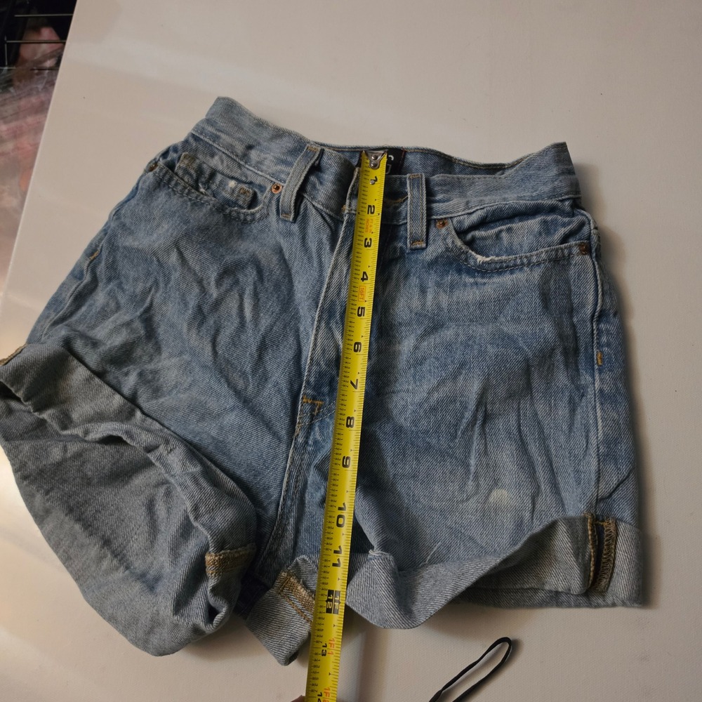 BDG Urban Outfitters Mom High Rise Denim Shorts Light Wash Blue Cuffed Size 24 - Picture 5 of 5